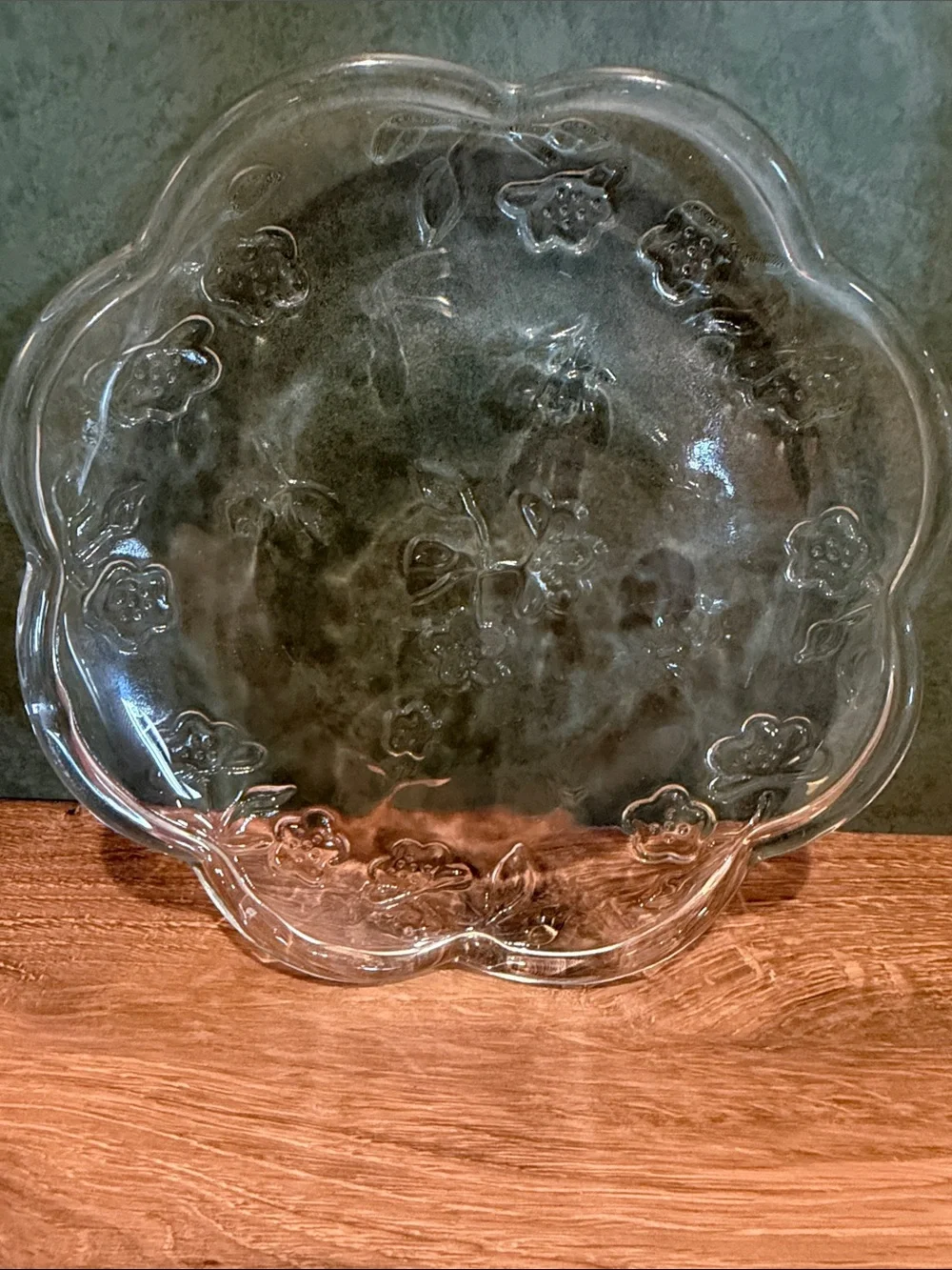 Anchor Hocking Clear Floral Scalloped Glass Serving Plate